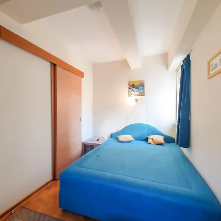 Cvejic - Suncani Daire Brzeće